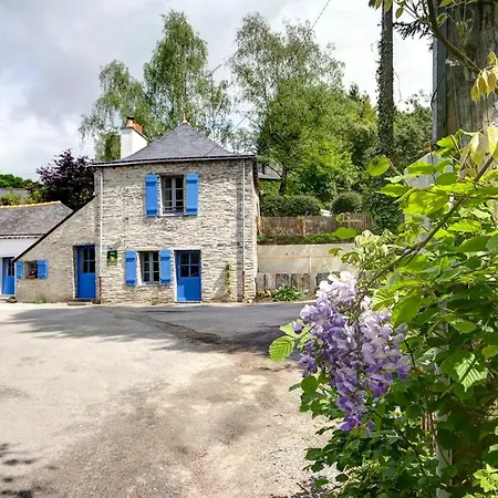 度假居 Maison Authentique Bord De Riviere Avec Jardin Privatif - De Peche, Animaux Sur Demande - Fr-1-306-886 *