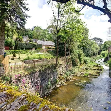 Maison Authentique Bord De Riviere Avec Jardin Privatif - De Peche, Animaux Sur Demande - Fr-1-306-886 度假居